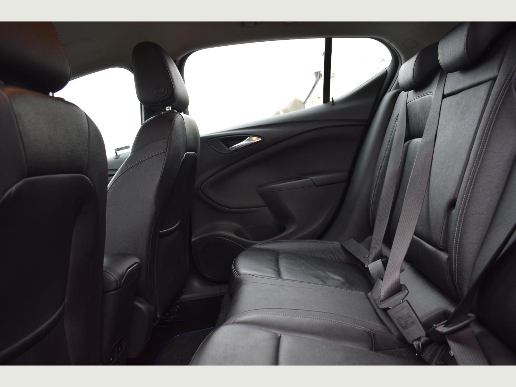 Vauxhall Astra 1.4 ELITE 5d 148 BHP